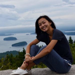 Meet your Posher, Rhea